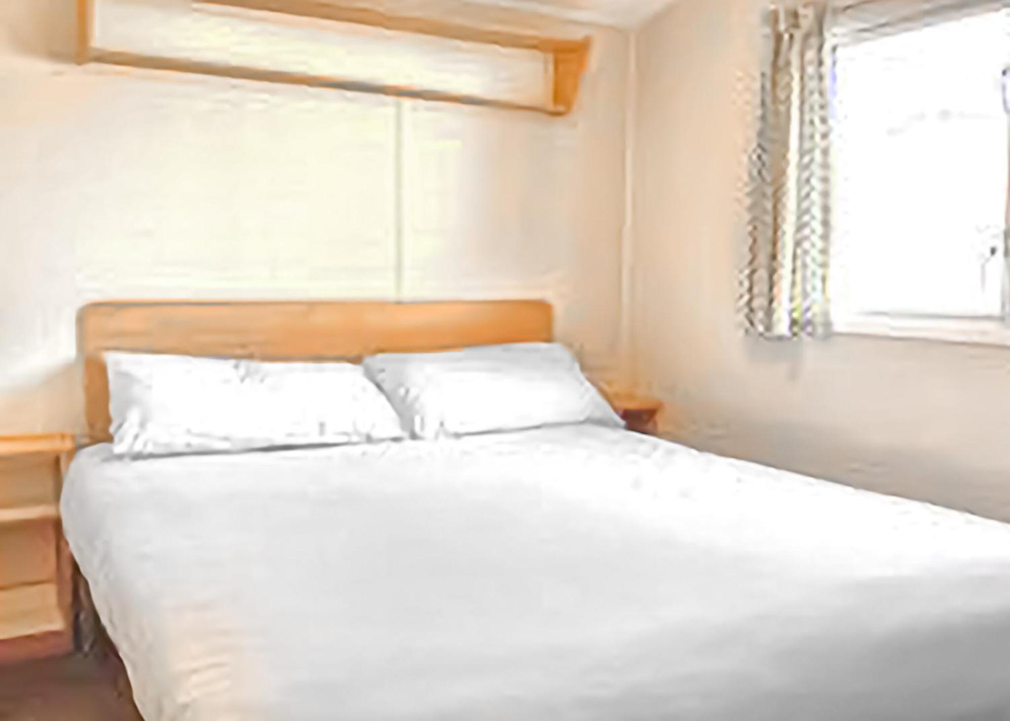Orchards Holiday Park Newbridge  Værelse billede
